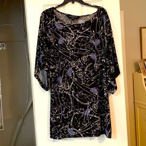 Norma Kamali Spacey Spiral Kimono Style dress. Black w/White and Blue Splotches.